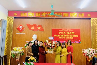 ❤️❤️TRƯỜNG MẦM NON YÊN PHÚ  LONG TRỌNG ĐÓN ĐOÀN LÃNH ĐẠO XÃ YÊN MÔ  VỀ THĂM VÀ CHÚC MỪNG NGÀY NHÀ GIÁO VIỆT NAM 20/11❤️❤️